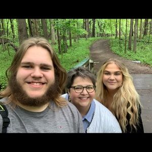 Meet your Posher, Jolie